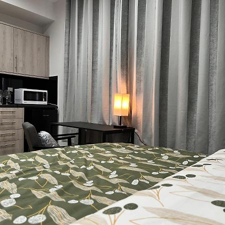 Отель Grand Bleu - London - Next To Piccadilly Line Tube Station & Brand New Facilities Экстерьер фото